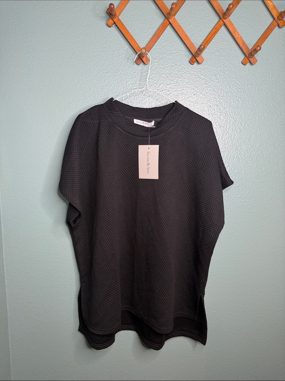 See and Be Seen Women's Black Textured Short Sleeve Top